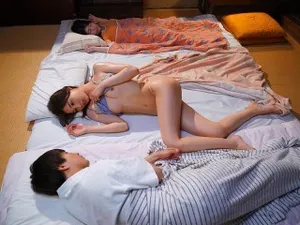 Địt lồn mẹ bạn vú to lại còn nhiều nước