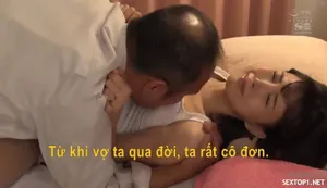 Chơi với cô bạn gái ngực khủng thật là thú vị và hấp dẫn. Thật là thú vị và phấn khích.
