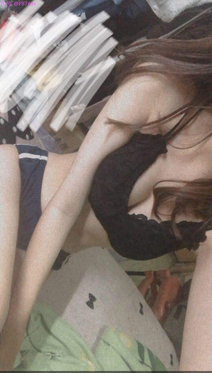 Vì tiền, chồng bỏ vợ cho người khác đụ