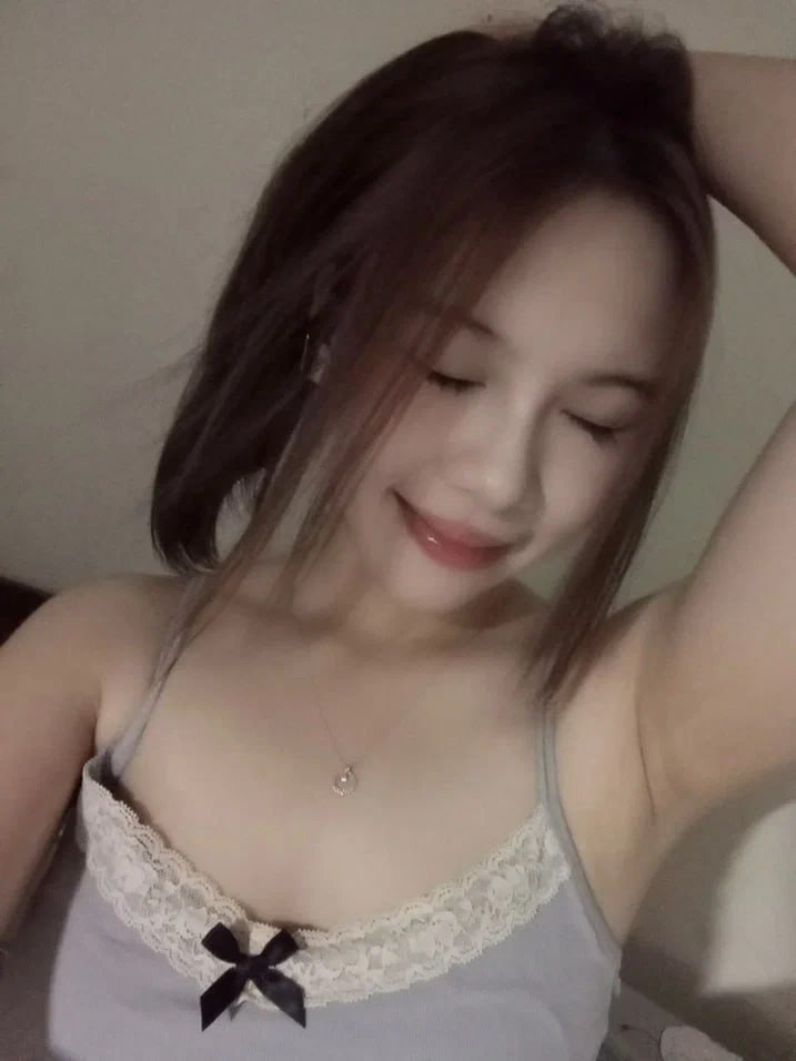 Vợ yêu hờ hửng Ông xã mua thuốc kích dục cho vợ yêu uống, nhưng bố Ông chồng lại uống chung